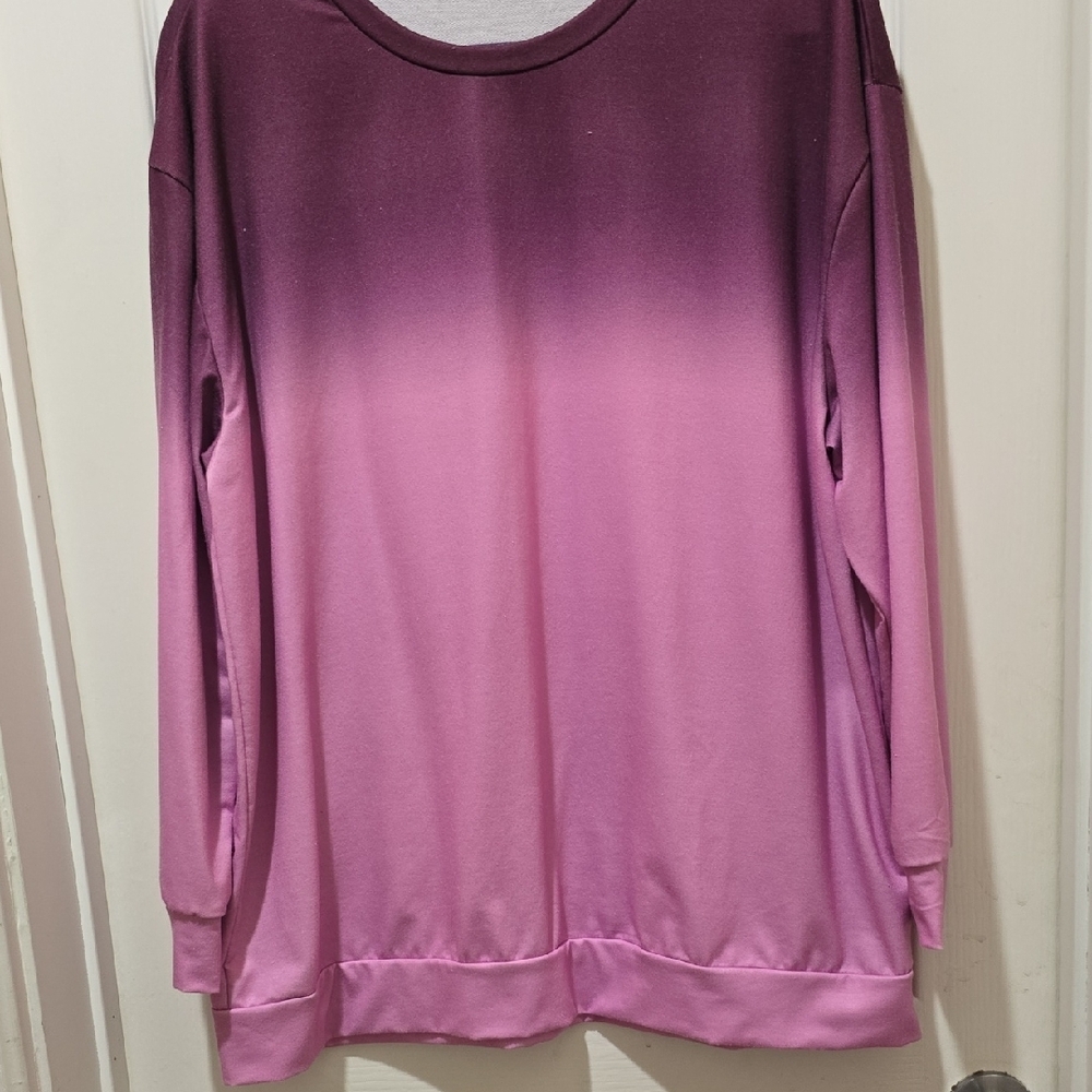 Woman's Long Sleeve Gradient Pink Long Sleeve Top